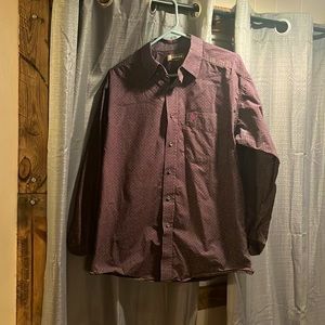 Perfect condition, men’s medium, maroon, Ariat button down.